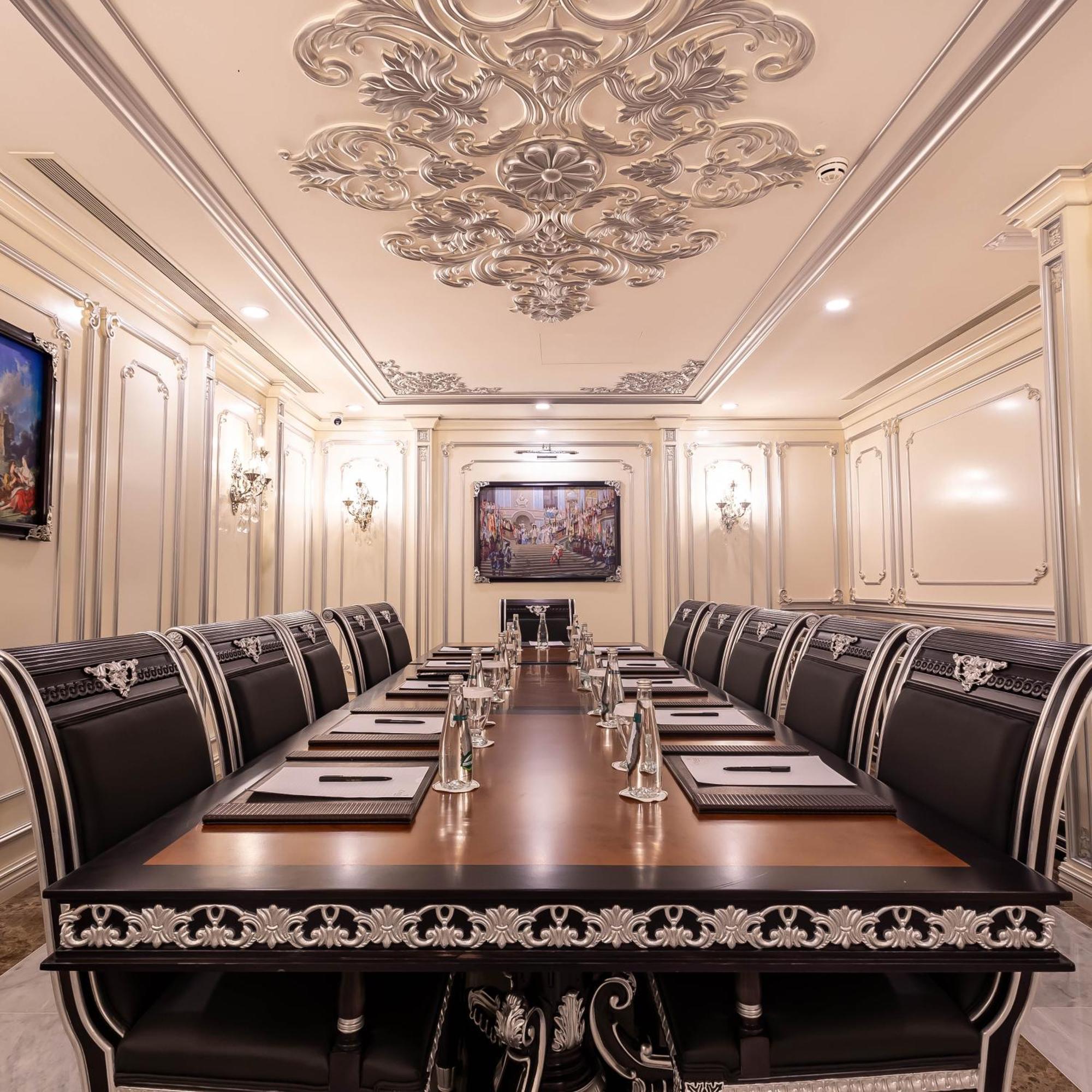 Cristal Erbil Hotel Exterior photo The boardroom of the hotel